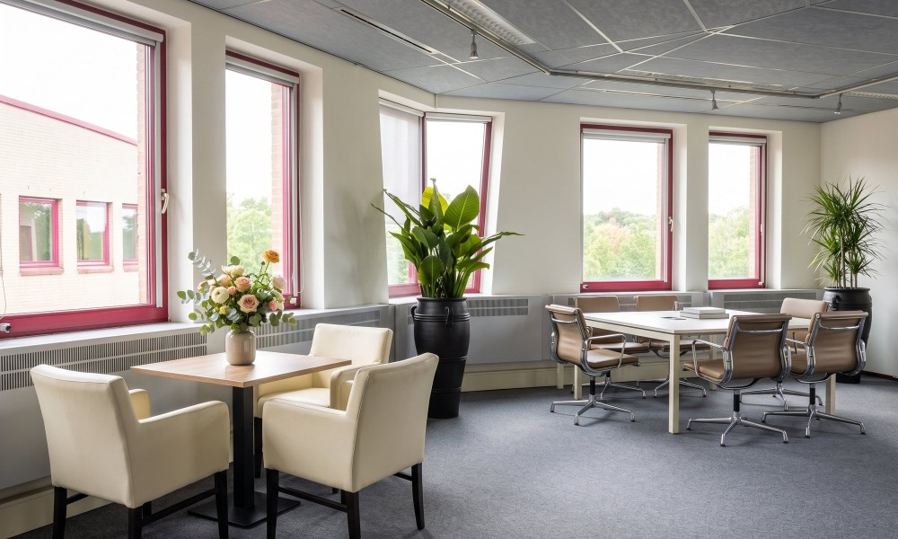 Kantoor met zithoek in ruimte 4C